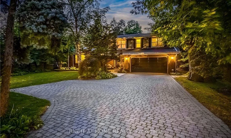 3021 Lakeshore Road