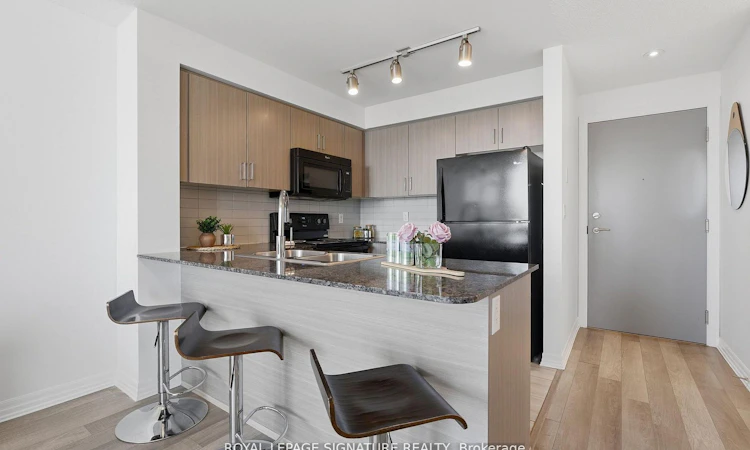 1116-80 Esther Lorrie Drive