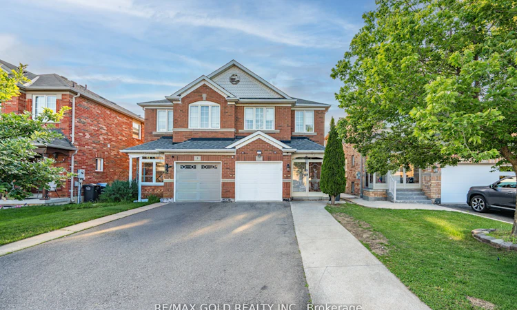 7 Sand Cherry Crescent