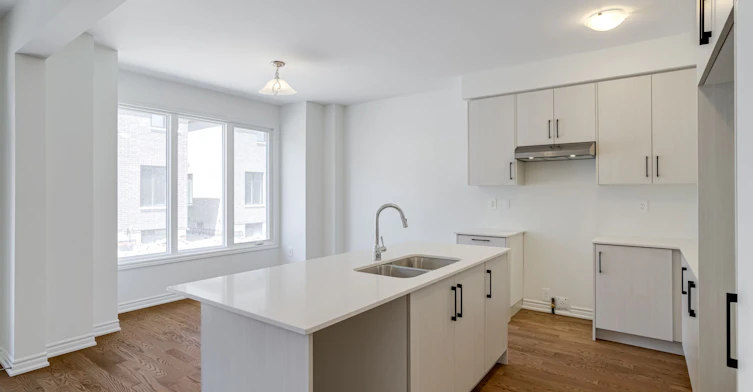 1481 Buttercup Court, Milton, ON, L9E 1G5 - 11