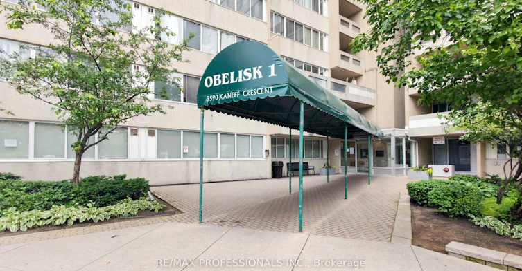 313-3590 Kaneff Crescent, Mississauga, ON, L5A 3X3 - 4