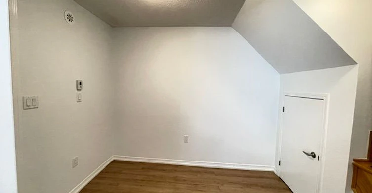 75-30 Fieldway Road, Toronto, ON, M8Z 0E3 - 10