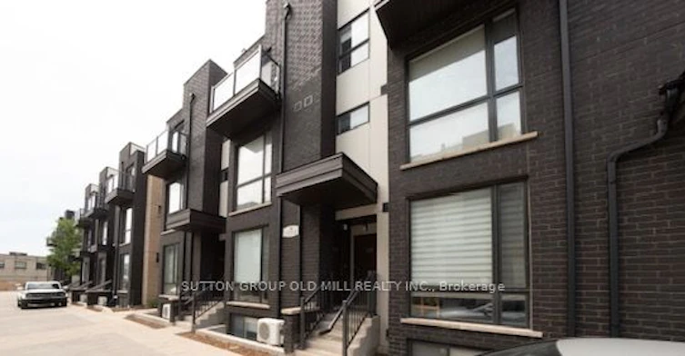 75-30 Fieldway Road, Toronto, ON, M8Z 0E3
