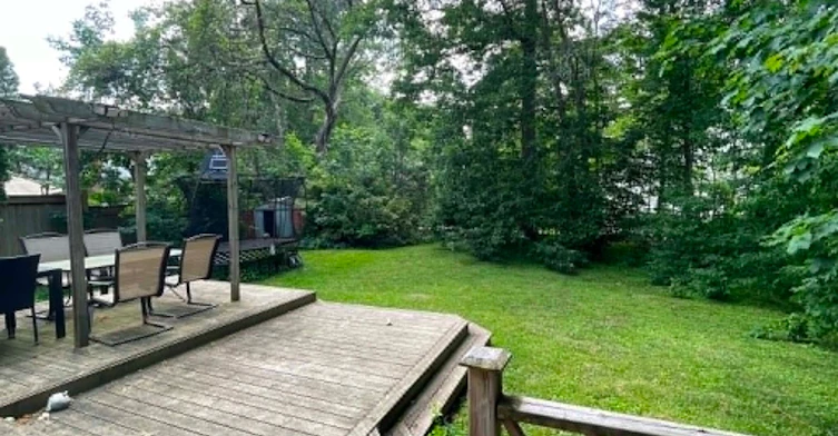 75 Cumberland Drive, Mississauga, ON, L5G 3N1 - 4