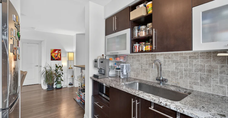 1204-1 Michael Power Place, Toronto, ON, M9A 0A1 - 9