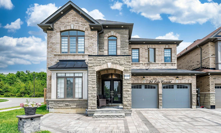 54 Ezra Crescent