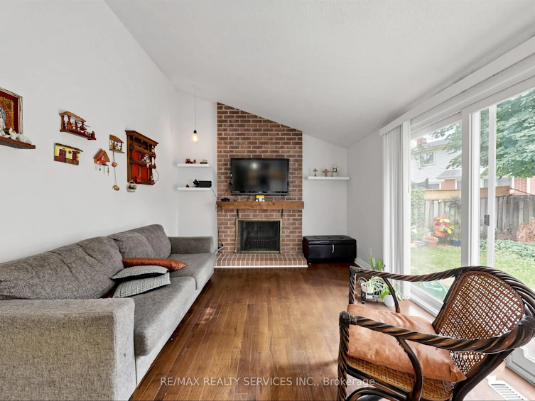 30 Mcgillivary Crescent, Brampton, ON, L6S 3P7 - 17