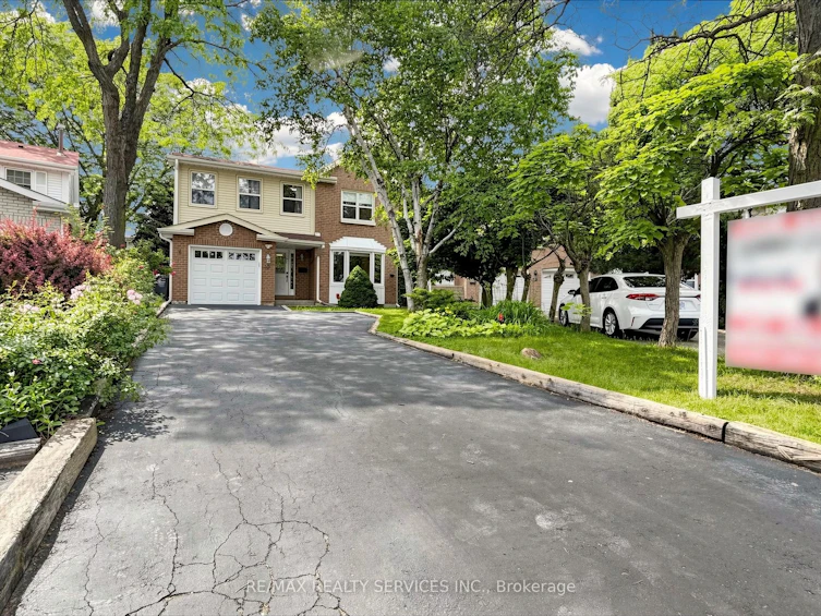 30 Mcgillivary Crescent, Brampton, ON, L6S 3P7 - 2