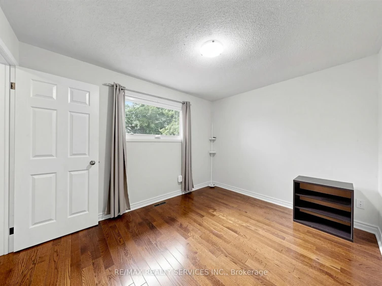 30 Mcgillivary Crescent, Brampton, ON, L6S 3P7 - 32