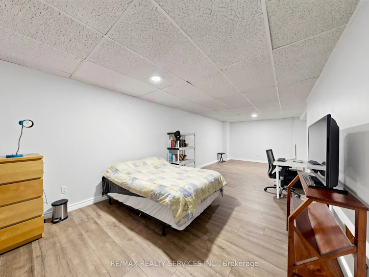 30 Mcgillivary Crescent, Brampton, ON, L6S 3P7 - 39