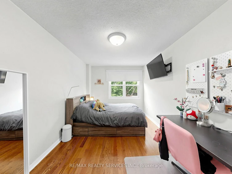 30 Mcgillivary Crescent, Brampton, ON, L6S 3P7 - 29