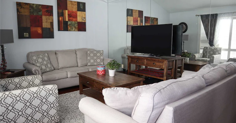 423 Scarsdale Crescent, Oakville, ON, L6L 3W6 - 2