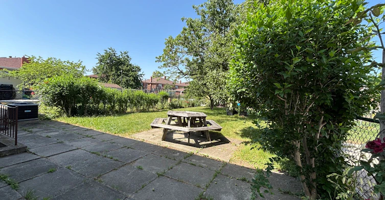 54 Hisey Crescent W, Toronto, ON, M3N 1V1 - 24