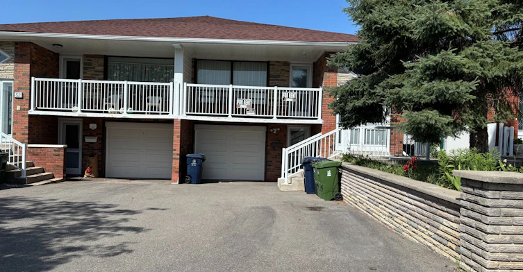54 Hisey Crescent W, Toronto, ON, M3N 1V1