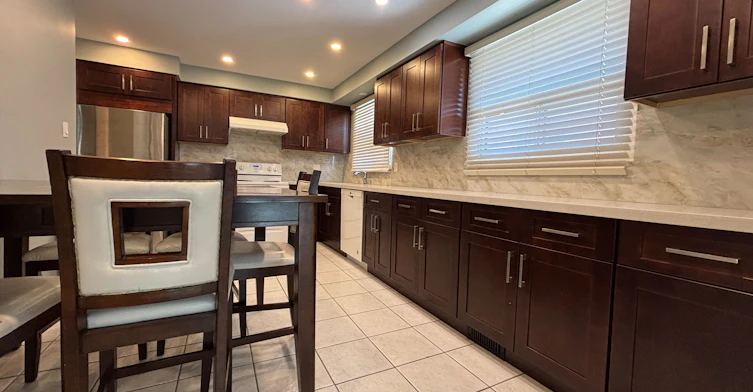 54 Hisey Crescent W, Toronto, ON, M3N 1V1 - 5