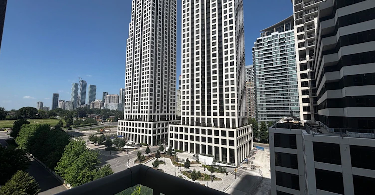 907-3504 Hurontario Street, Mississauga, ON, L5B 0B9 - 4