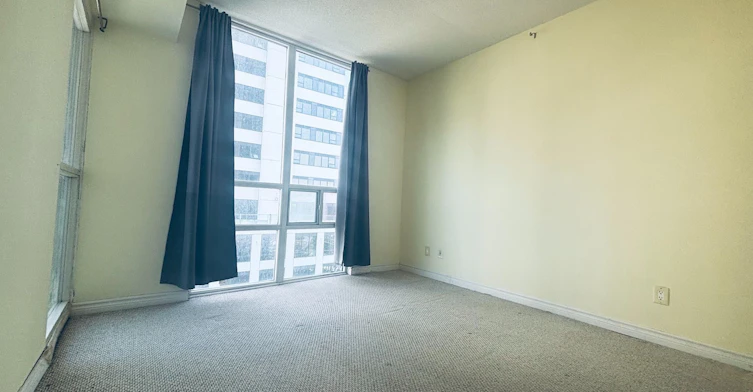 907-3504 Hurontario Street, Mississauga, ON, L5B 0B9 - 13