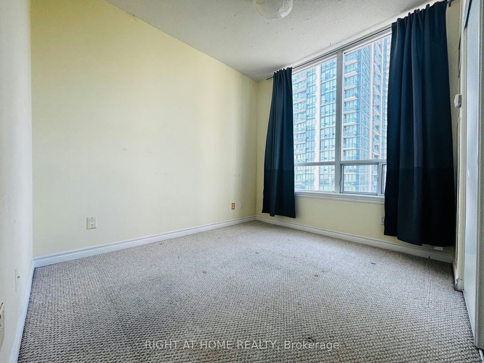 907-3504 Hurontario Street, Mississauga, ON, L5B 0B9 - 17