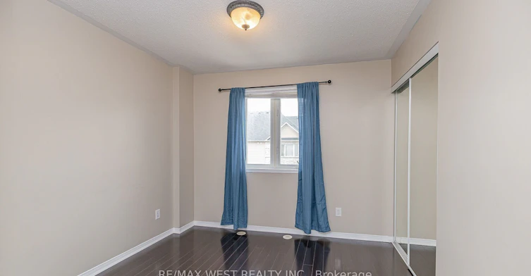 218-4975 Southampton Drive, Mississauga, ON, L5M 8E1 - 18