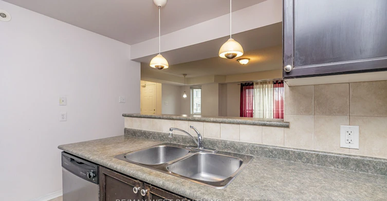 218-4975 Southampton Drive, Mississauga, ON, L5M 8E1 - 12