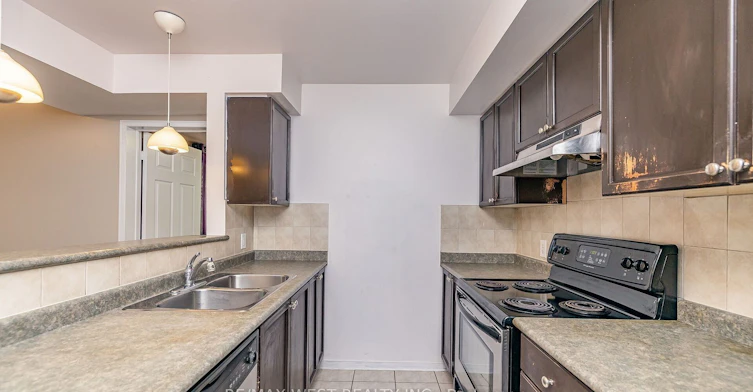 218-4975 Southampton Drive, Mississauga, ON, L5M 8E1 - 10