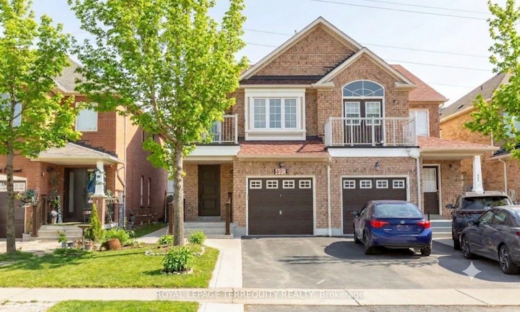 490 Orange Walk Crescent