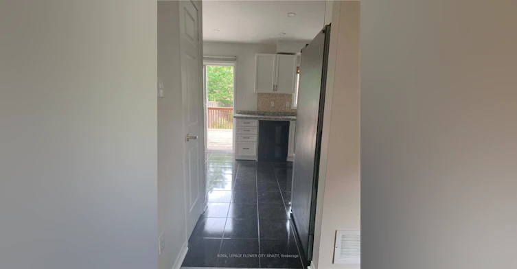 Upper-7227 Para Place, Mississauga, ON, L5W 1K4 - 12