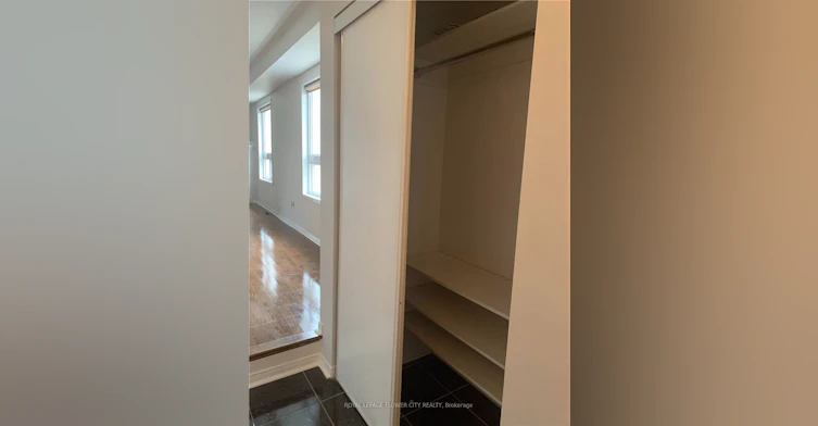 Upper-7227 Para Place, Mississauga, ON, L5W 1K4 - 4