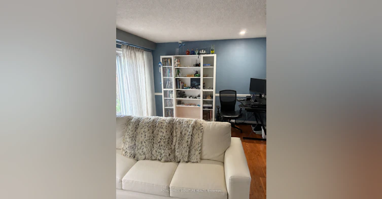 137 Madoc Drive, Brampton, ON, L6V 2A5 - 9