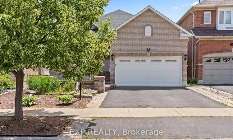 225 Ellis Crescent