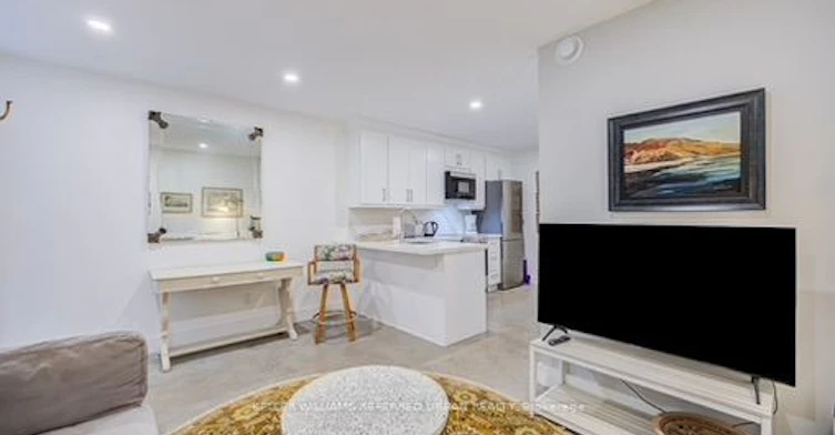 Bsmt-64 Grenadier Road, Toronto, ON, M6R 1R2 - 4