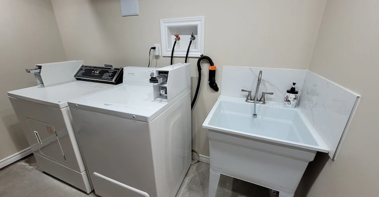 Lower-163 Livingstone Avenue, Toronto, ON, M6E 2L9 - 21