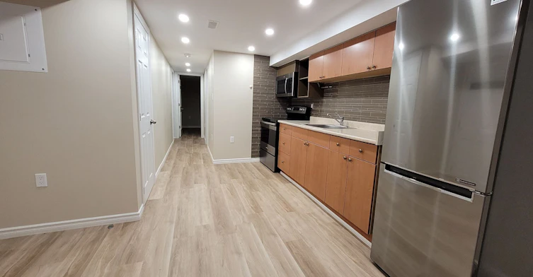 Lower-163 Livingstone Avenue, Toronto, ON, M6E 2L9 - 5