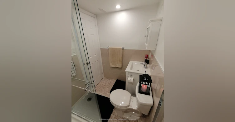 Lower-163 Livingstone Avenue, Toronto, ON, M6E 2L9 - 19