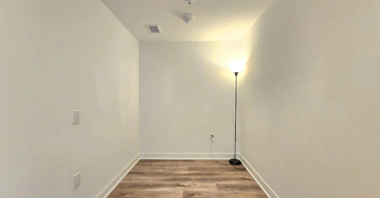 401-86 Dundas Street E, Mississauga, ON, L5A 1W4 - 16