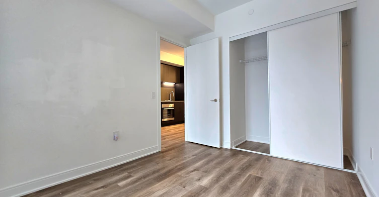 401-86 Dundas Street E, Mississauga, ON, L5A 1W4 - 13