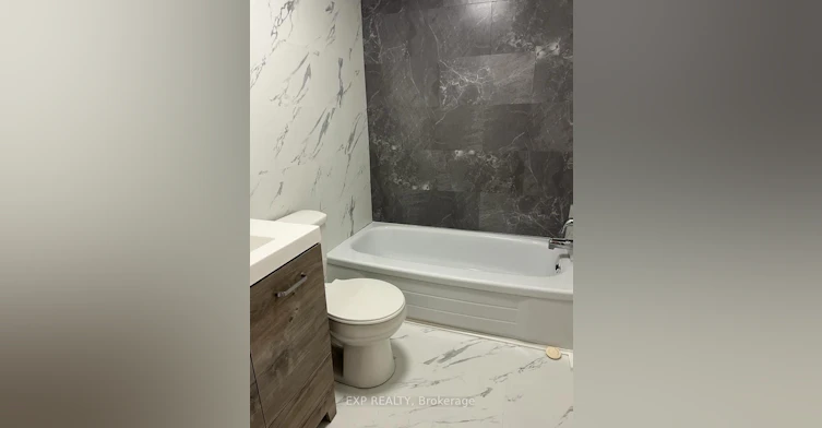 Upper Level-254 Hillside Drive, Mississauga, ON, L5M 1G5 - 7