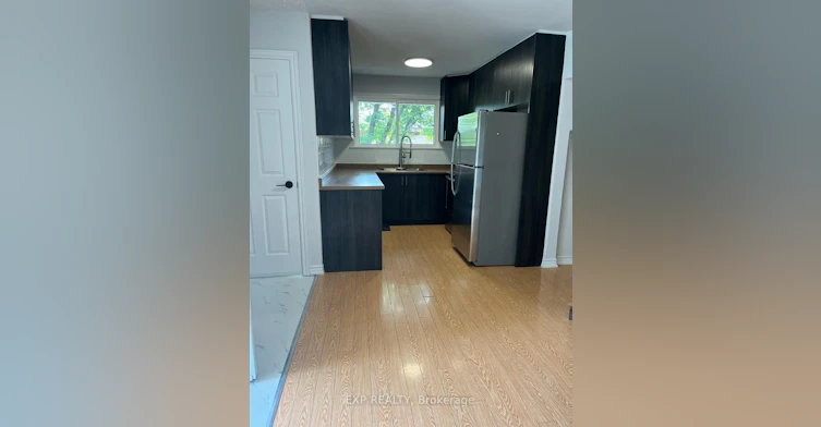 Upper Level-254 Hillside Drive, Mississauga, ON, L5M 1G5 - 3
