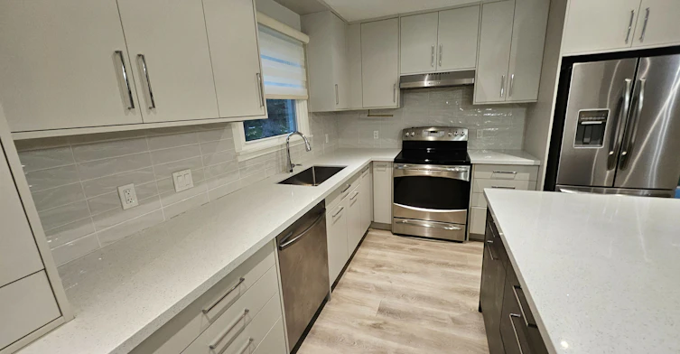2067 Obeck Crescent, Mississauga, ON, L5H 3L6 - 3