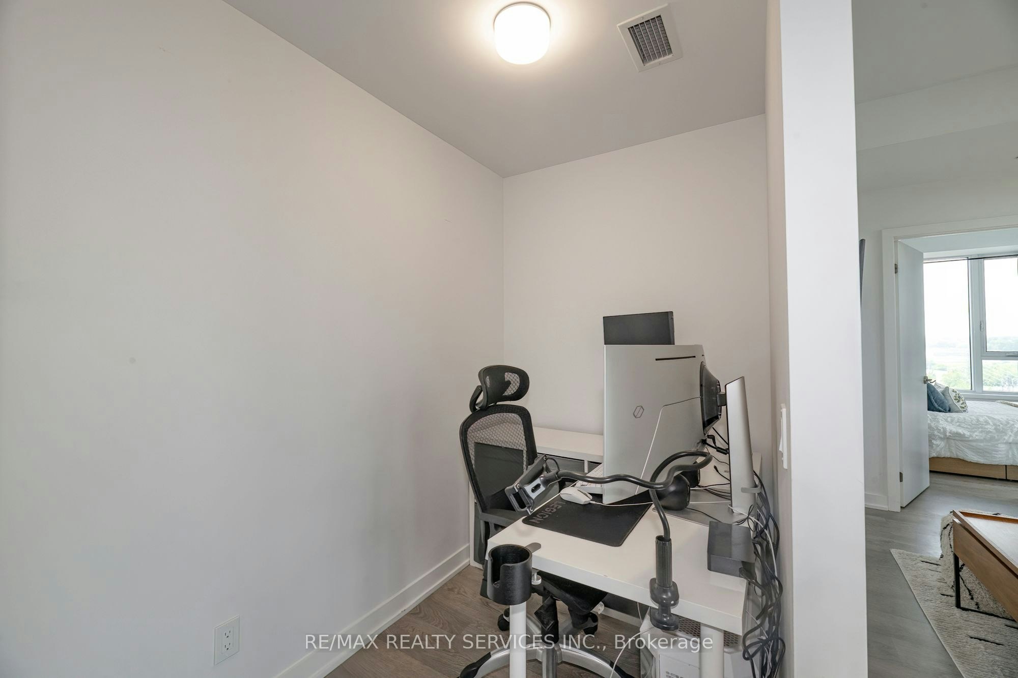 1616-1926 Lake Shore Boulevard W, Toronto, ON, M6S 1A1 - 13