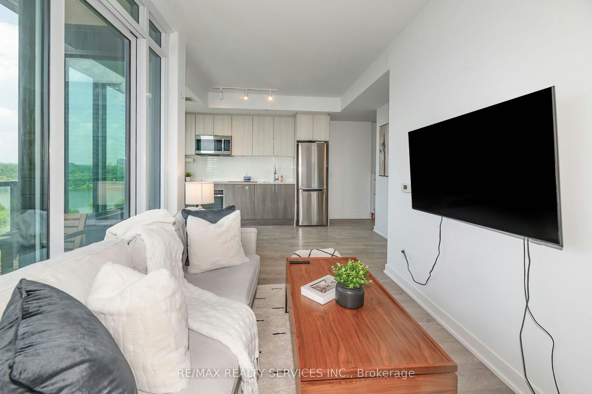 1616-1926 Lake Shore Boulevard W, Toronto, ON, M6S 1A1 - 8