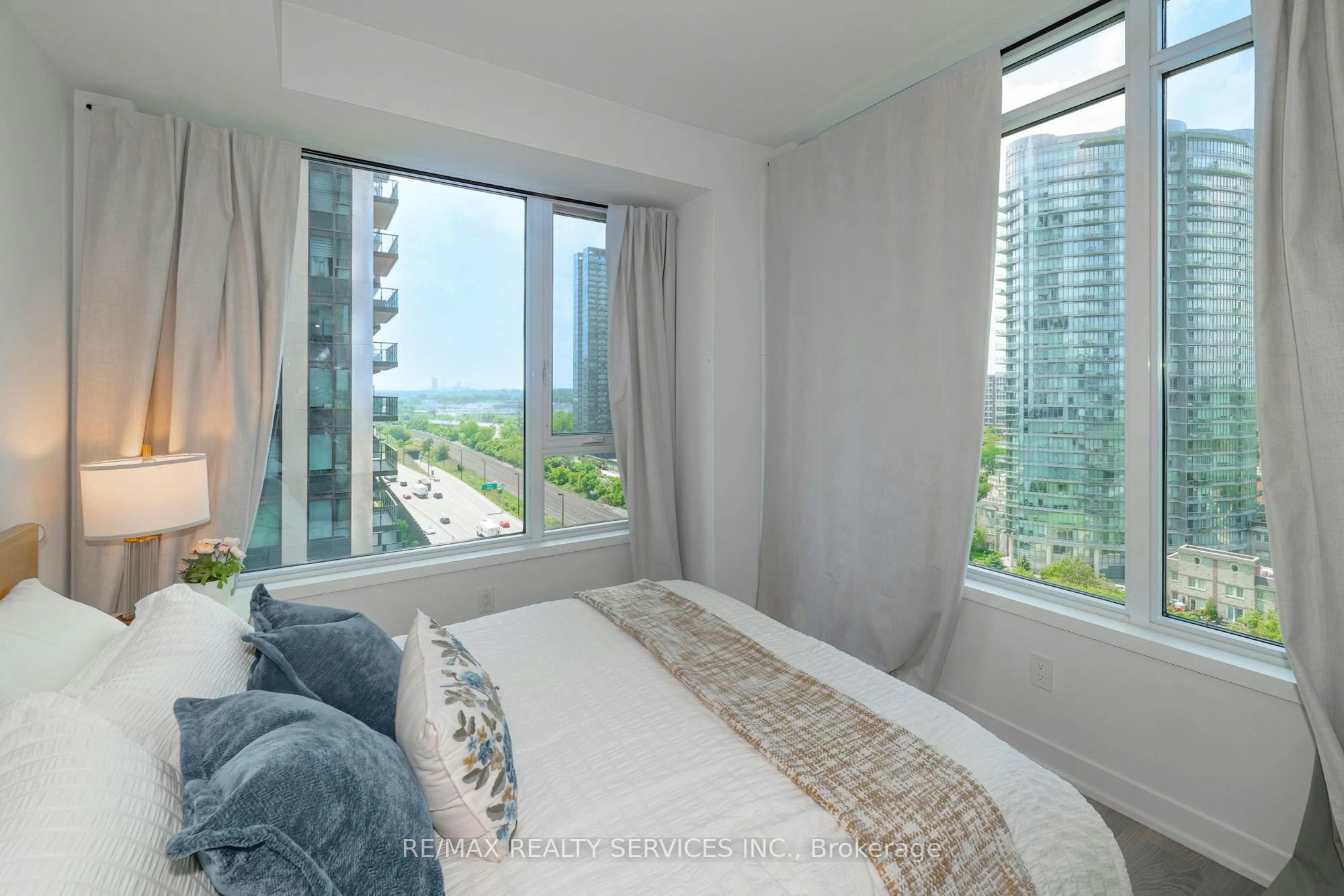 1616-1926 Lake Shore Boulevard W, Toronto, ON, M6S 1A1 - 15