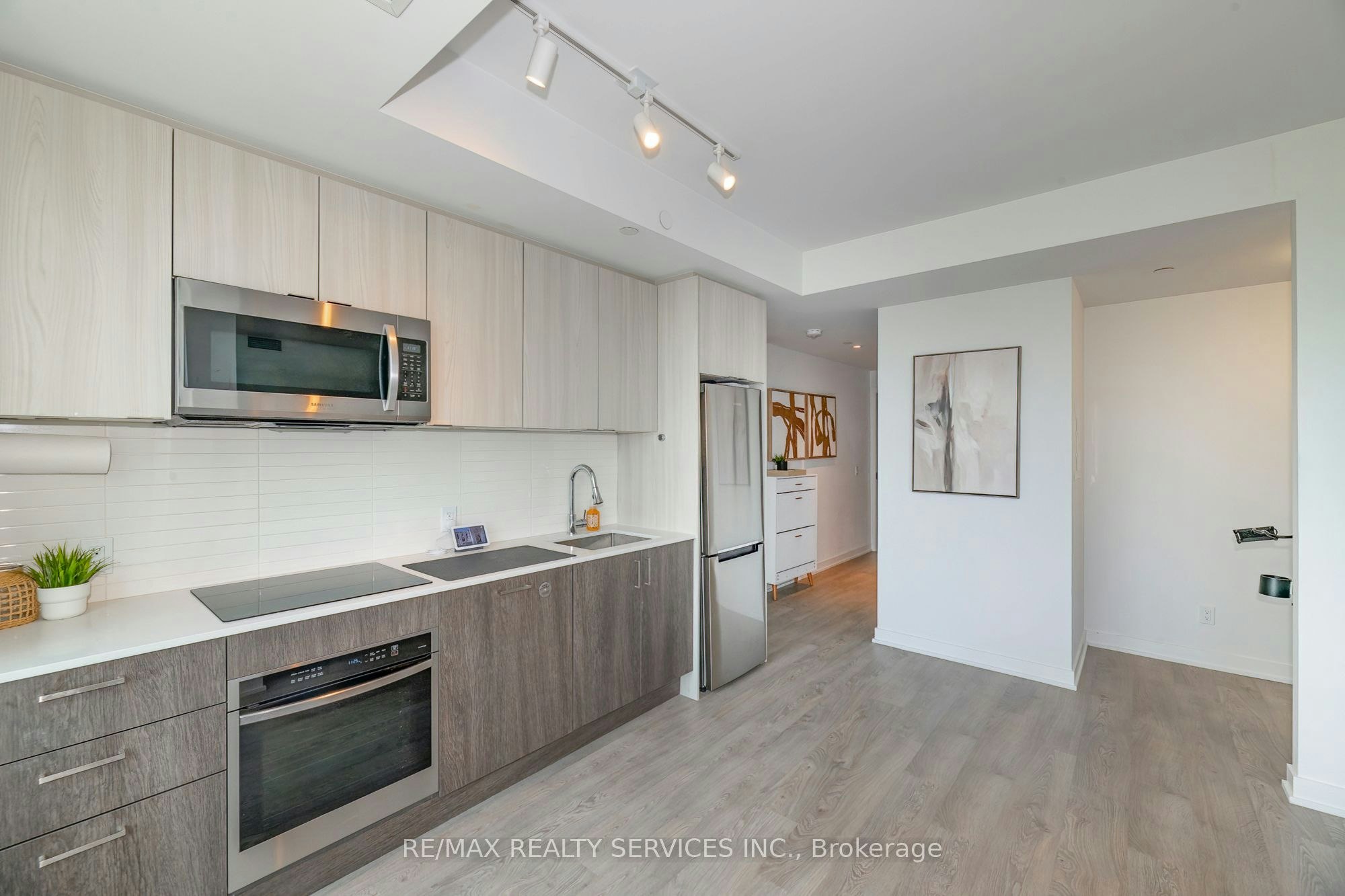 1616-1926 Lake Shore Boulevard W, Toronto, ON, M6S 1A1 - 12