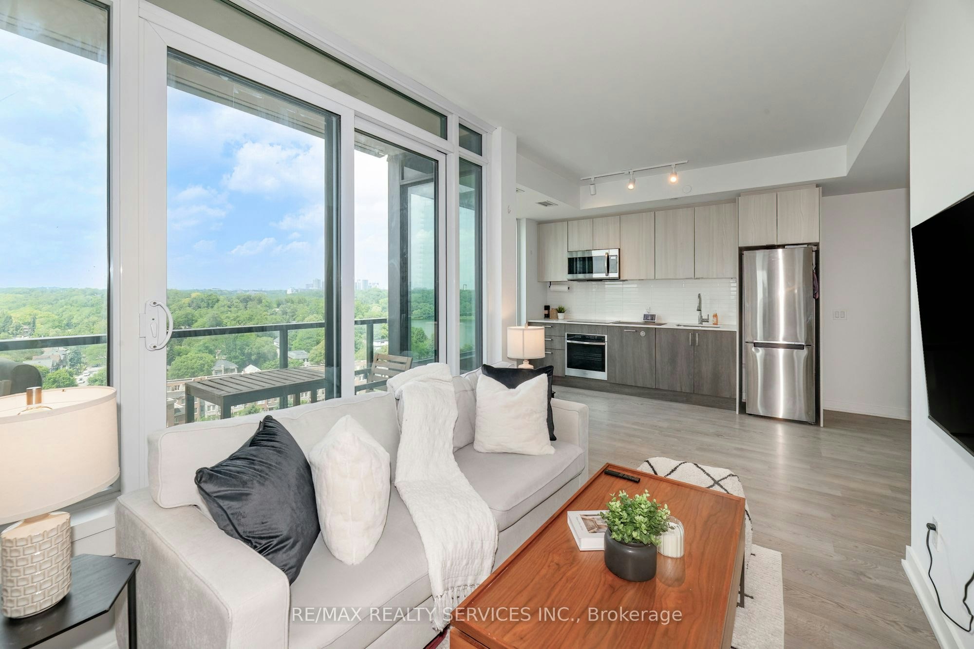 1616-1926 Lakeshore Boulevard W, Toronto, ON, M6S 1A1