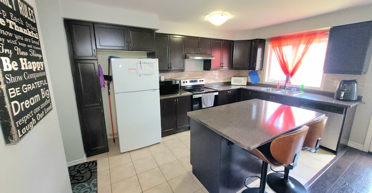 Main and Second floor-60 Quillberry Close E, Brampton, ON, L7S 0A8 - 12