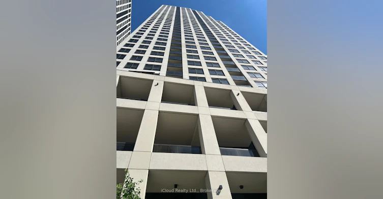 602-36 Elm Drive W, Mississauga, ON, L5B 0N3 - 2