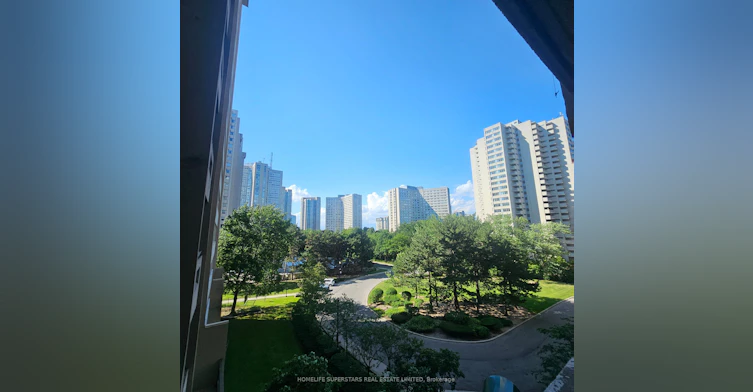 506-3590 Kaneff Crescent, Mississauga, ON, L5A 3X3