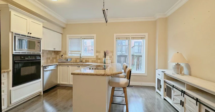 54 Bluewater Court, Toronto, ON, M8V 4A9