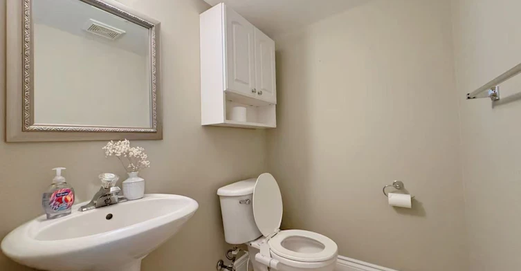 54 Bluewater Court, Toronto, ON, M8V 4A9 - 13