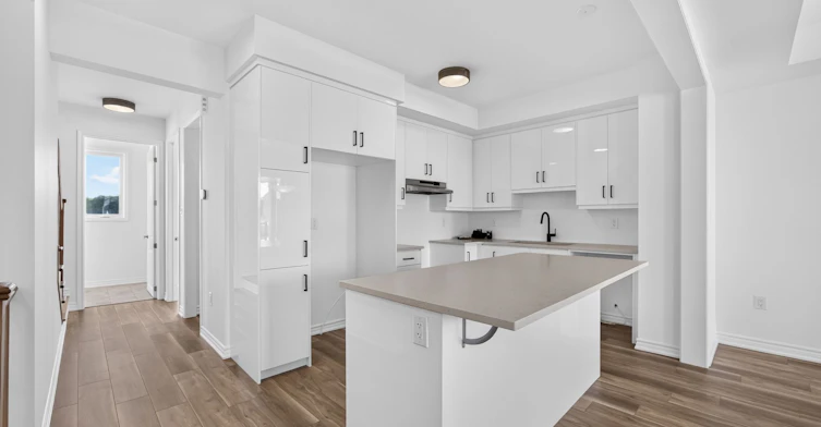 3373 Wrybill Path, Oakville, ON, L6H 8E3